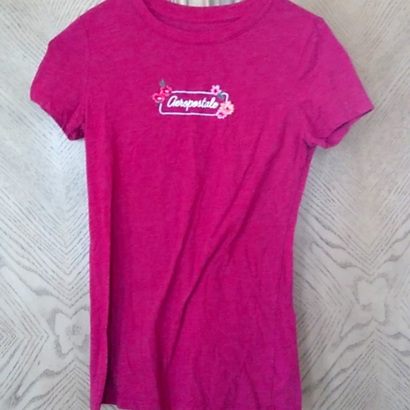 Aeropostale Tops - Aeropostale embroidered top